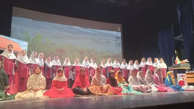 اجرا سروددانش آموزان کلاس پنجم