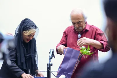 پایگاه خبری راز