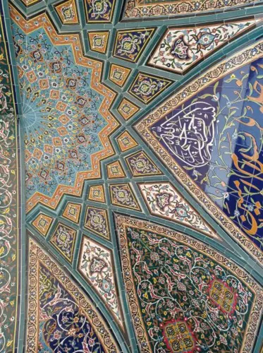 اجرای صفر تا صد کاشی کاری سنتی