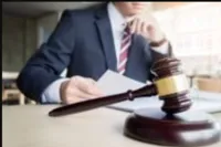 &nbsp; &nbsp; &nbsp; &nbsp;وکیل دادگستری با سابقه در مشهد