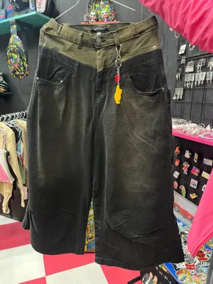 گالری پوشاک مردانه در کرمانشاه