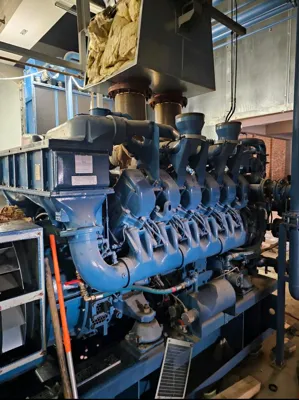 محصولات کامینز کوماتسو 