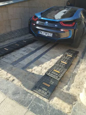 قرار دادن رمپ روی شیب پارکینگ