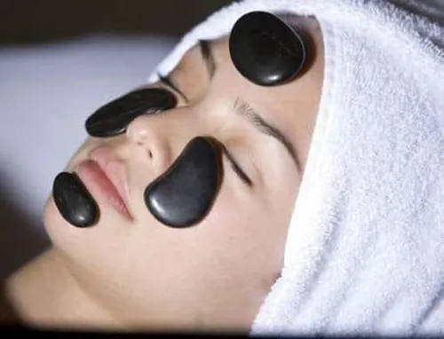 ماساژ با سنگ داغ