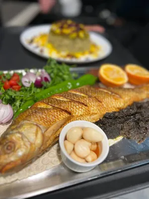 قزل در جاده دریا ساری