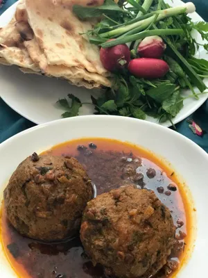 کوفته تبریزی در جاده دریا ساری