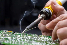 تعمیر دیتا پروژکتور در اصفهان 