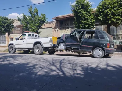 خودروی در حال دریافت خدمات امداد خودرو در مبارکه