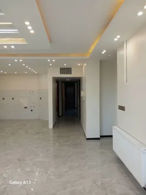 نقاشی ساختمان در فولادشهر