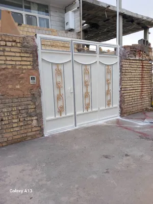  رنگ آمیزی ساختمان در فولادشهر