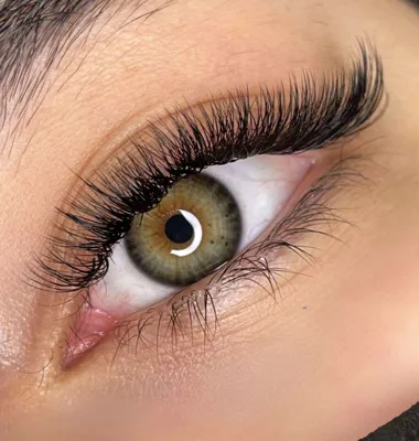 بهترین آموزش اکستنشن مژه در اصفهان
