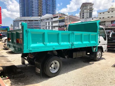 حمل نخاله ساختمانی با خاور ایسوزو تهران