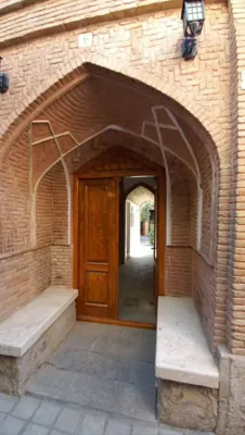 بازسازی نمای بیرونی ساختمان