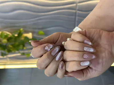 اموزش کاشت ناخن نجف اباد