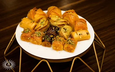 شیرینی سرا کیک روز