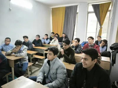 ابتدایی و دبیرستان
