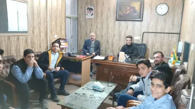 ابتدایی و دبیرستان