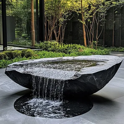 آبنمای سنگی طبیعی