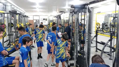 آکادمی دروازه بانی اصفهان