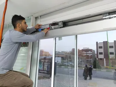 نصب و تعمیر درب شیشه‌ای