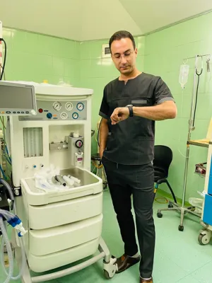 نگین یونیفرم