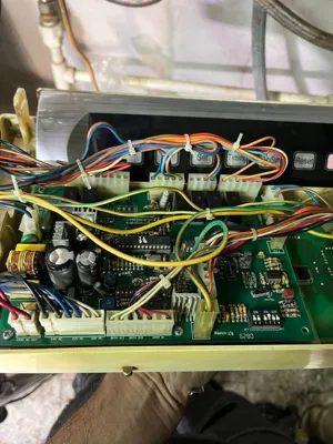 تعمیر یخچال در نازی آباد