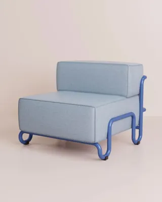 مبلمان فلزی مدرن