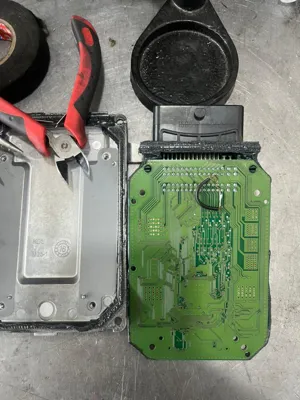 خدمات تخصصی برق mvm