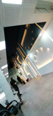 باریسول لاکر مشکی آیینه ای در اصفهان