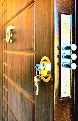 باز کردن درب ضد سرقت در اصفهان (آقای کلید)