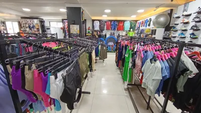 نیم تنه ورزشی