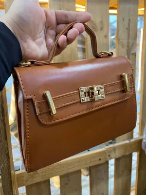 کیف پاسپورتی 
قیمت؛۳۴۵t