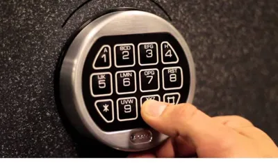 قیمت گاوصندوق اسانسوری طلافروشی درتهران