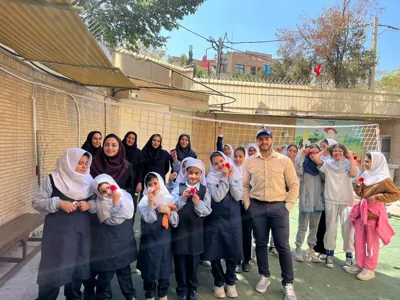 دبستان دخترانه  گلهای توانا