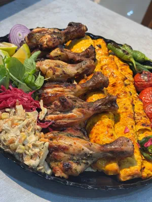 مکان‌های عالی برای غذا خوردن در بروجن
