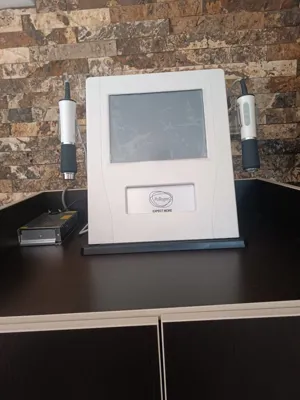 دکتر کاوه حاجی خا نی