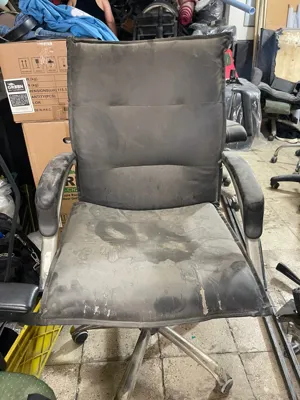 تعمیرات صندلی مدیریتی آقای صندلی