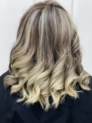 رنگ و لایت نیاوران