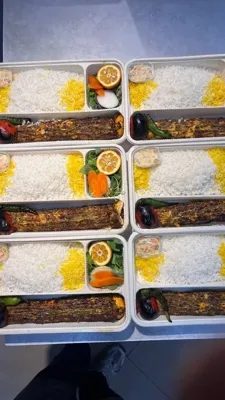 رستوران کبابی با فضای سنتی در بروجن