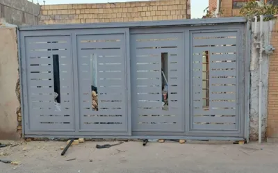 درب حیاطی و پارکینگ 