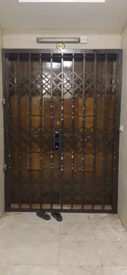 درب حیاطی وپارکینگ