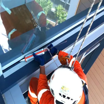 پیچ و رولپلاک نما در کرج