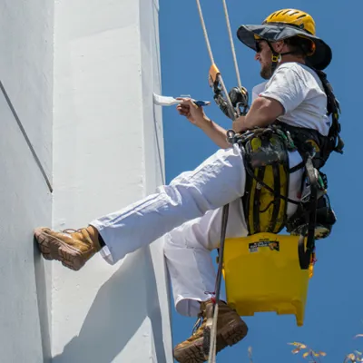 پیچ و رولپلاک نما در کرج