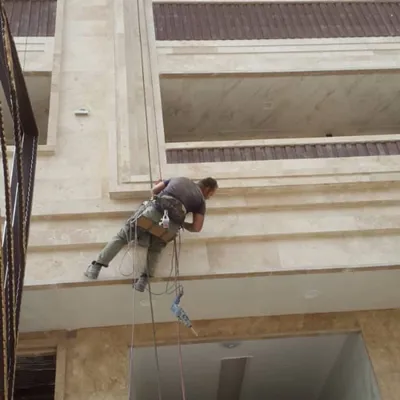 پیچ و رولپلاک نما در کرج