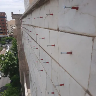 پیچ و رولپلاک نما در کرج