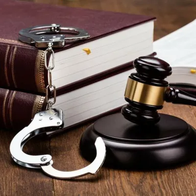 وکیل در همدان