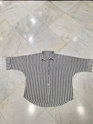 🌻شومیز راه راه جنس:لنین هندی(خنک،بسیار باکیفیت،بدون ابرفت و رنگ دهی با ضمانت) 🌻رنگ:۲ پک:۴(راه ریز و درشت) 🎄سایز:۳۸تا۴۴ قد پیش:۶۱🌼 قد پشت:۶۵ قد استین از یقه:۵۴ 🌻قیمت:۳۲۸ باضمانت    🌻 تولیدی شومیز در تهران 