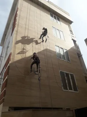 پیچ و رولپلاک سنگ نما