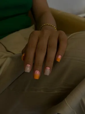 طراحی ناخن منحصر‌به‌فرد در اصفهان