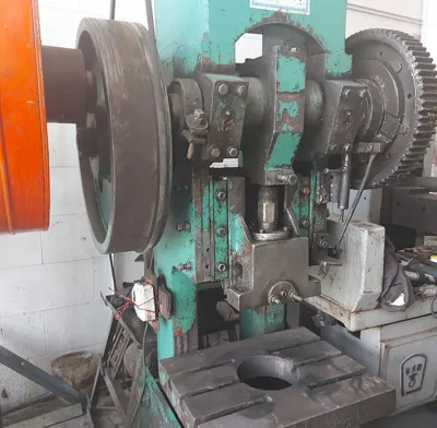 فروش دستگاه پرس در اصفهان